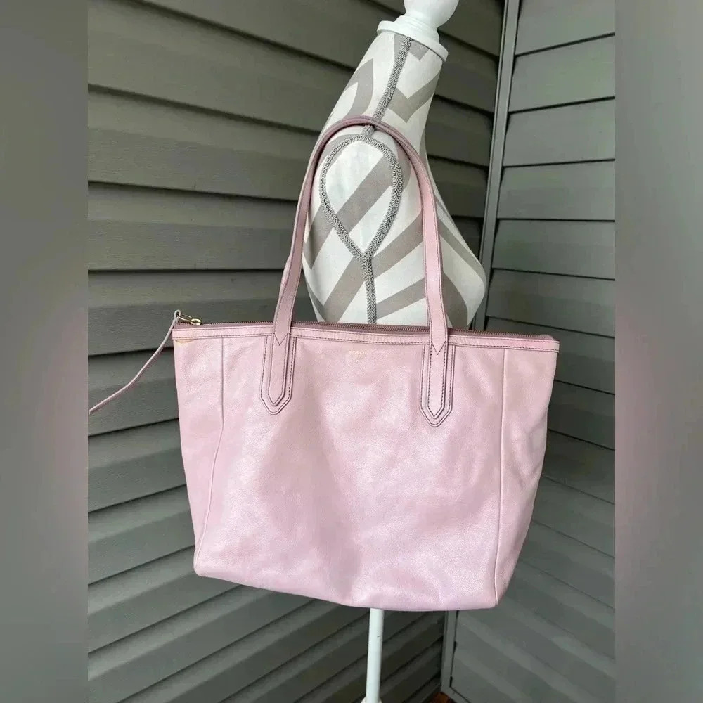 FOSSIL SYDNEY light purple cow hide Leather Shoulder Tote Bag